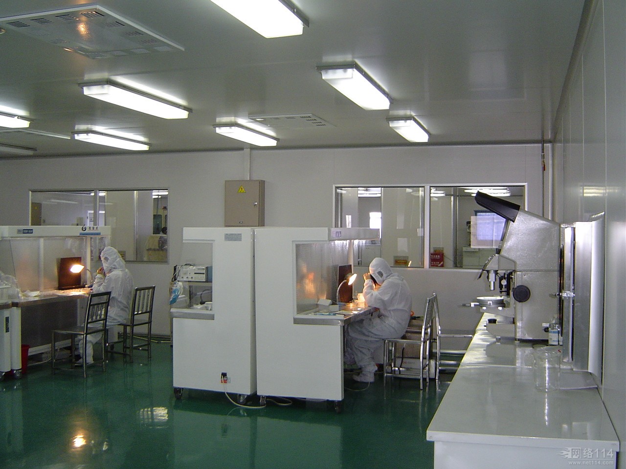 实验室装修幸福宝APP进2008入2 (2)